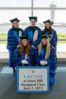Commencement_2013web_I15A3476