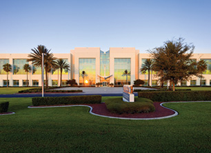 Exterior of LECOM Bradenton Campus